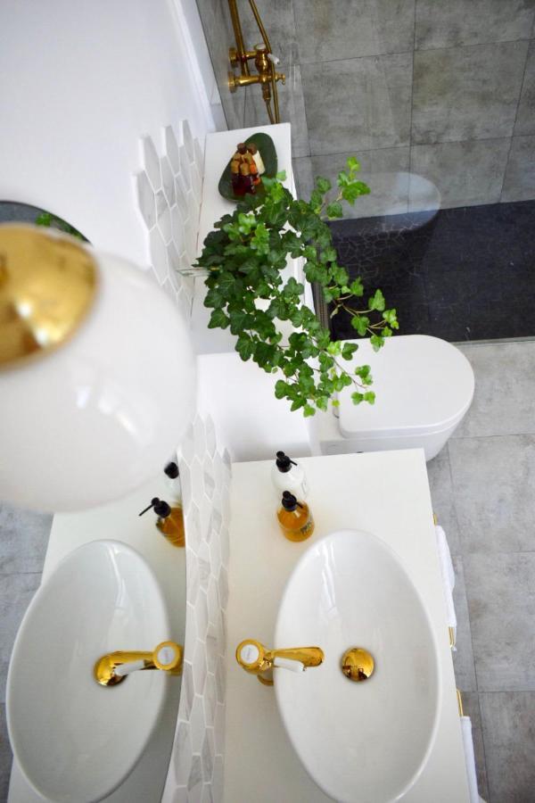 Voya Nordic Apartment-A Luxury Oasis In The Old Town Braszów Zewnętrze zdjęcie