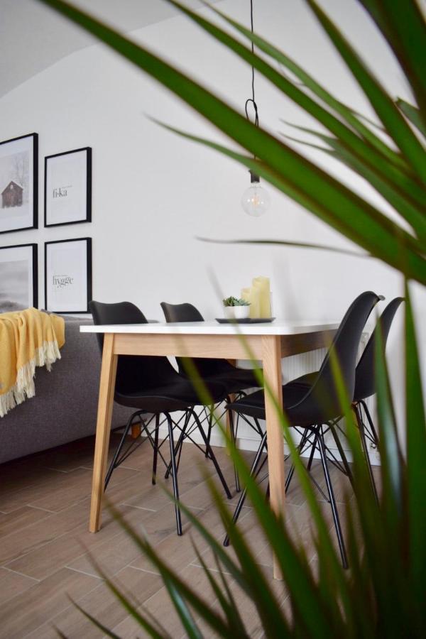 Voya Nordic Apartment-A Luxury Oasis In The Old Town Braszów Zewnętrze zdjęcie